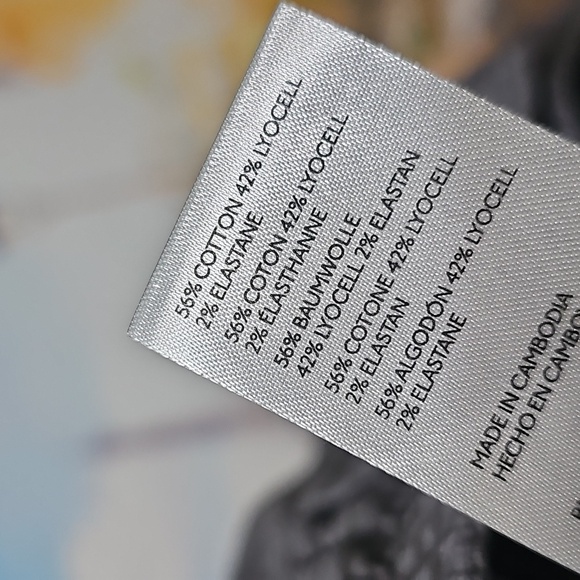 Pilcro Zebra Print Cargo Capri Pants Size 30 - Picture 4 of 5